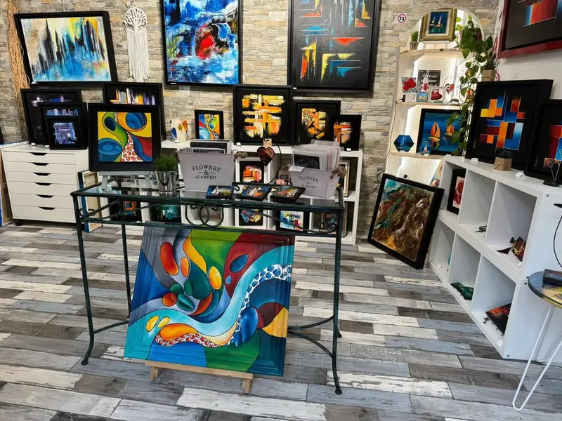 La Galerie Sabine Vandermouten, boutique d’art dans le centre historique de Pézenas